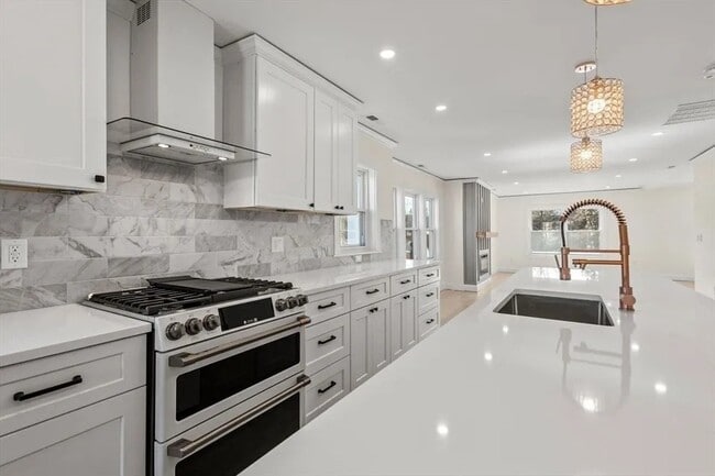 property at 158 N Beacon St