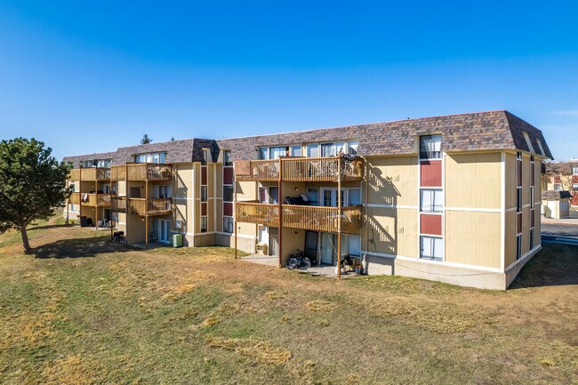 Fitzsimons Junction in Aurora, CO - Foto de edificio - Building Photo