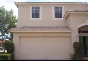 1226 Avondale Ln in West Palm Beach, FL - Building Photo