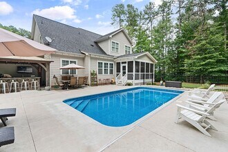 215 Harrison Pond Dr in Pittsboro, NC - Building Photo - Building Photo