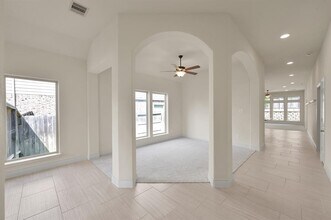 122 Kinnerly Peak Pl in Montgomery, TX - Building Photo - Building Photo