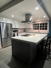 2209 Via Tomas in Camarillo, CA - Building Photo - Building Photo