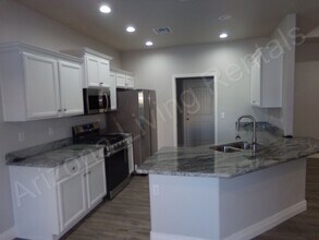 3405 N Apache St in Kingman, AZ - Building Photo - Building Photo