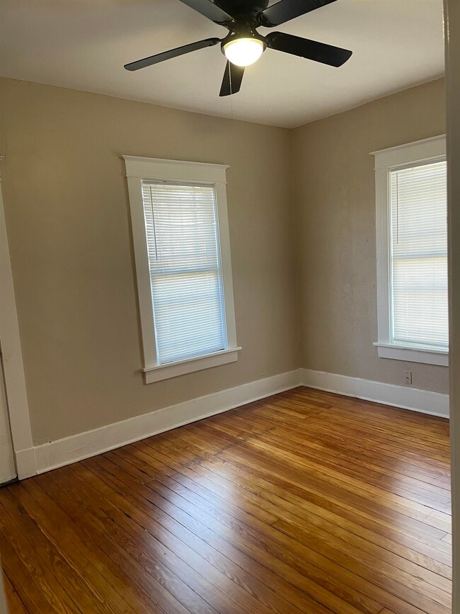 2526 Yale Ave in Memphis, TN - Building Photo - Building Photo