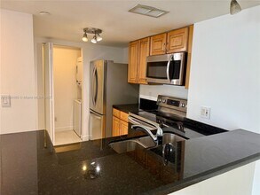 770 Claughton Island Dr, Unit 2113 in Miami, FL - Building Photo - Building Photo