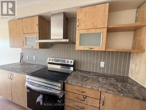 148 Crafter Cres in Hamilton, ON - Building Photo - Building Photo