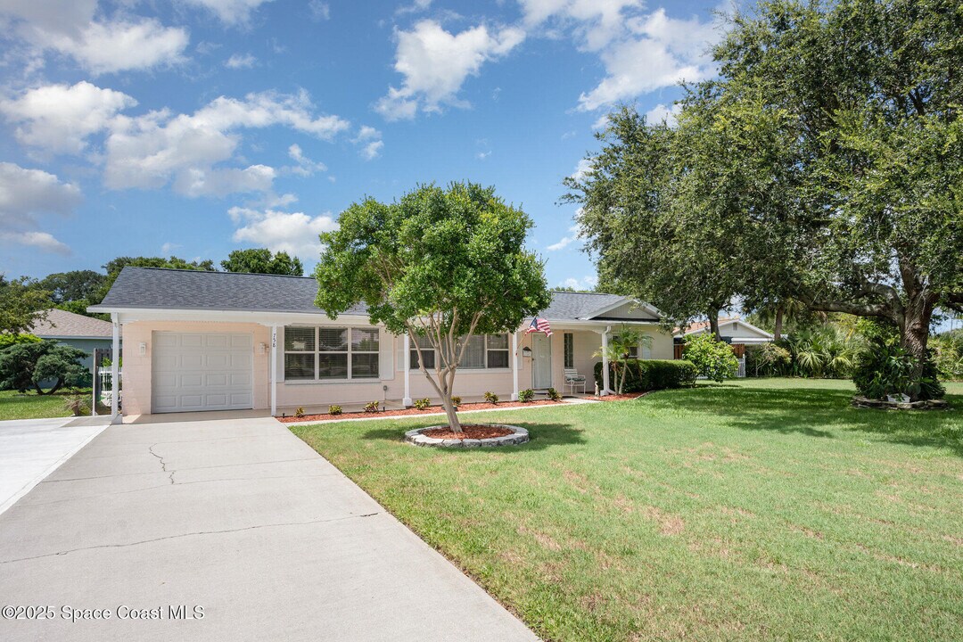 758 Banyan Dr in Melbourne, FL - Building Photo