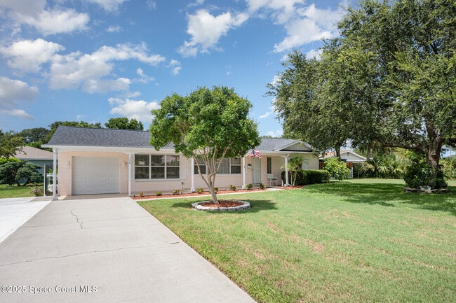 property at 758 Banyan Dr