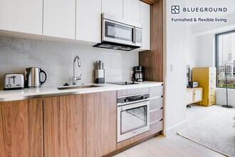 399 Congress St in Boston, MA - Building Photo - Building Photo