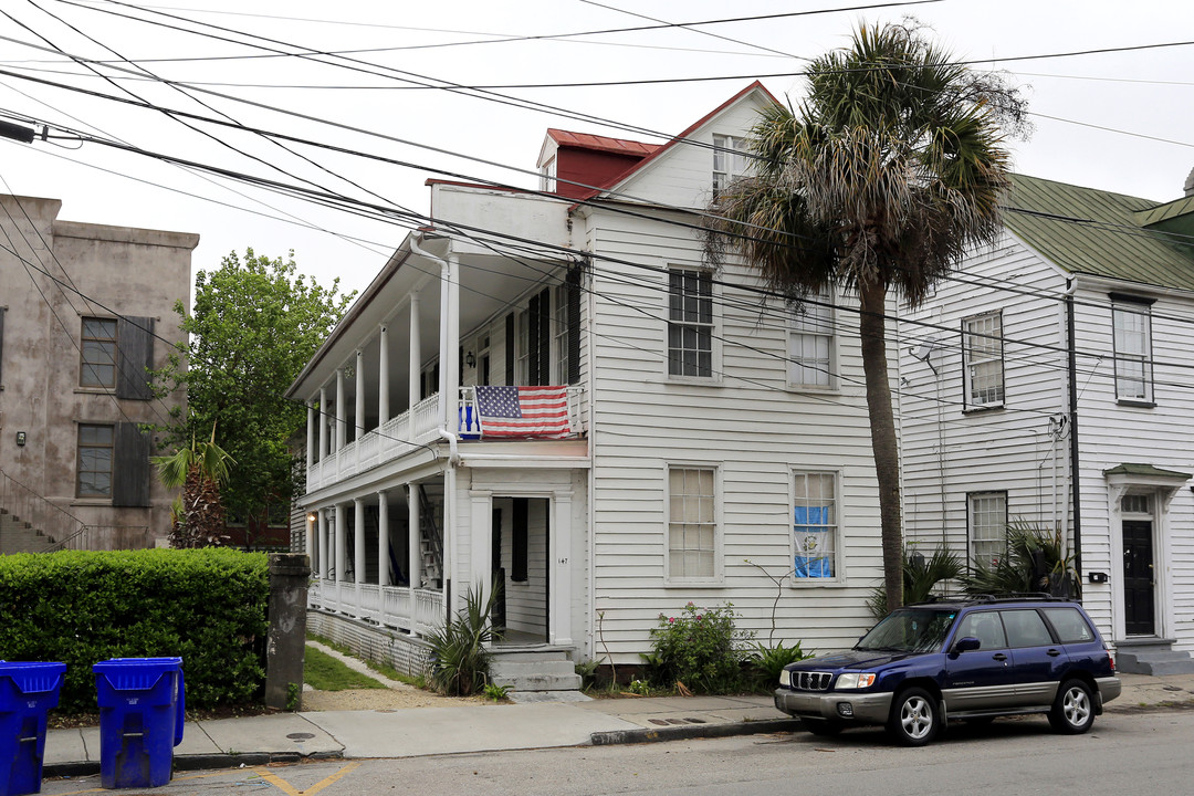 147 St Philip St in Charleston, SC - Foto de edificio