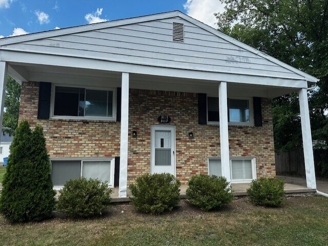 3115 Holiday Dr in Lansing, MI - Building Photo