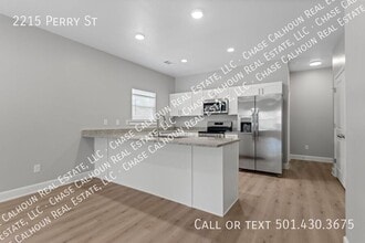 2215 Perry St in Little Rock, AR - Building Photo - Building Photo