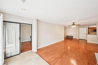 2303 Pine Heights Dr NE in Atlanta, GA - Building Photo - Building Photo