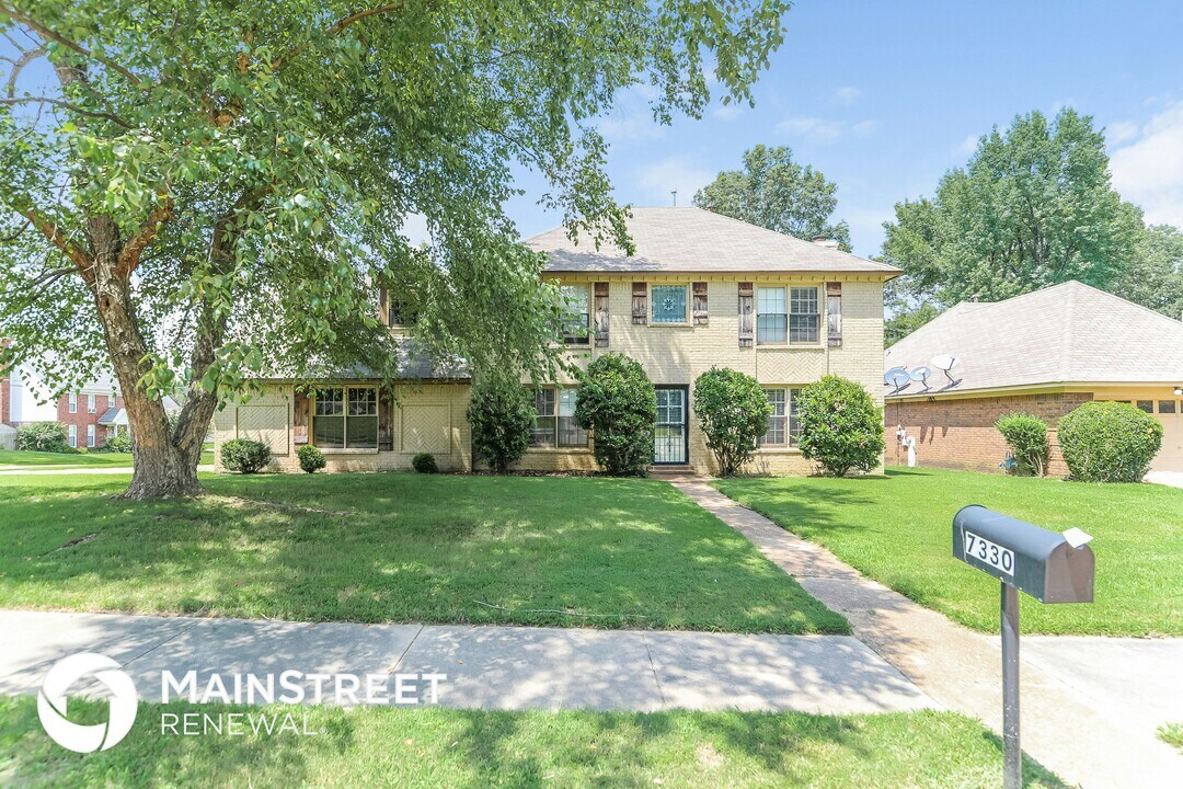 7330 Ashley Oaks Dr in Memphis, TN - Building Photo
