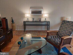 10208 ROCKVILLE in North Bethesda, MD - Building Photo - Building Photo