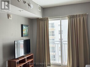 321 Spruce St in Waterloo, ON - Building Photo - Building Photo