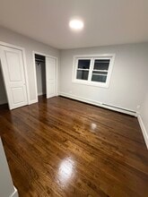 14 Passaic Ave, Unit 3B in Nutley, NJ - Building Photo - Building Photo