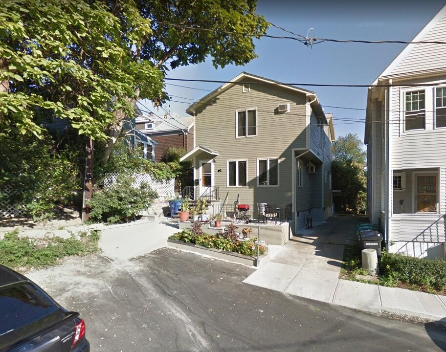 114 Yorktown St, Unit #0 in Somerville, MA - Building Photo