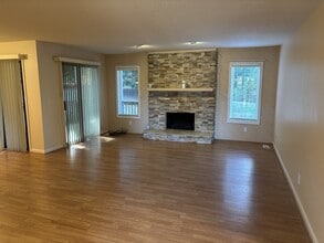 176 Kinloch Ct in Winston-Salem, NC - Building Photo - Building Photo