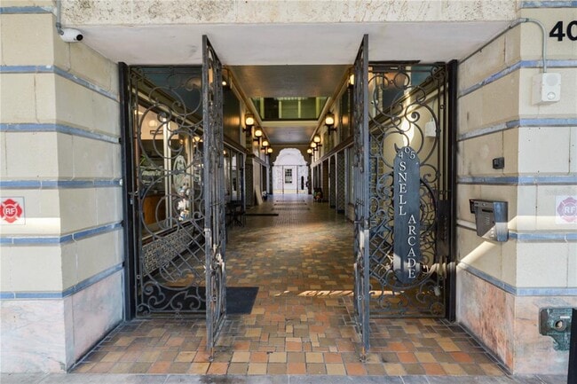 405 Central Ave S in St. Petersburg, FL - Building Photo - Building Photo
