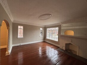 17606 Roselawn St in Detroit, MI - Foto de edificio - Building Photo