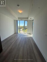 5858 Yonge St in Toronto, ON - Building Photo - Building Photo