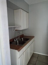 1037 E Tucker St-Unit -103 in Fort Worth, TX - Foto de edificio - Building Photo