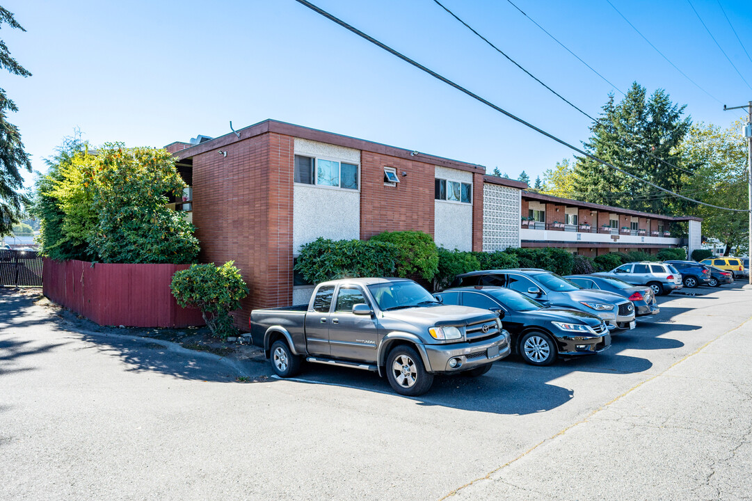 Cameo Apartments in Burien, WA - Foto de edificio