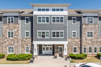 Talia Apartments in Springfield, MO - Foto de edificio - Building Photo