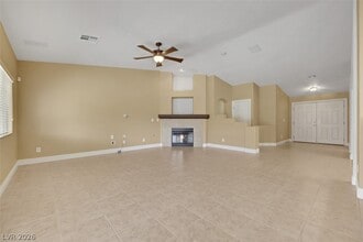 55 Desert Sunflower Cir in Henderson, NV - Building Photo - Building Photo