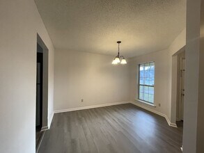 1581 Pendleton Dr in Hinesville, GA - Building Photo - Building Photo