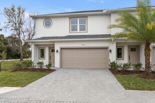 193 Dayton Blvd in Melbourne Village, FL - Building Photo