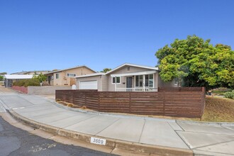 3609 Nassau Dr in San Diego, CA - Building Photo - Building Photo