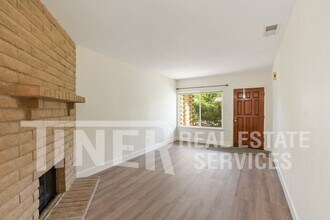 9140 Nasreen Dr in Sacramento, CA - Building Photo - Building Photo