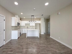 132 Faith Dr, Unit 2072 in Laredo, TX - Building Photo - Building Photo