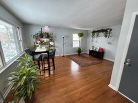 1812 Northwestern Ave, Unit Upper in Madison, WI - Building Photo