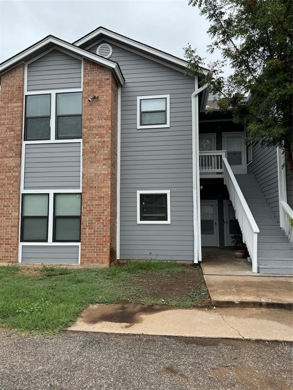 property at 2415 W Slaughter Ln