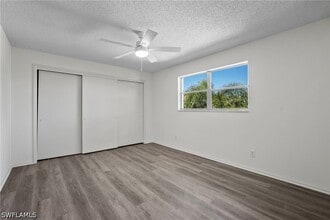 1560 Colonial Blvd in Ft. Myers, FL - Building Photo - Building Photo