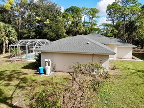 16441 87th Ln N in Westlake, FL - Building Photo - Building Photo