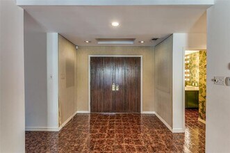 2116 Hidden Creek Rd in Fort Worth, TX - Building Photo - Building Photo