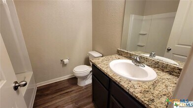 6352 Juniper Vw in New Braunfels, TX - Foto de edificio - Building Photo