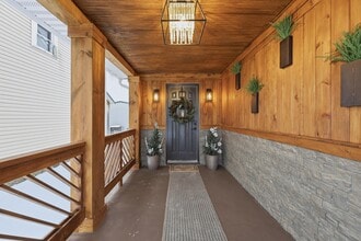 321 W Columbia St in Marion, OH - Building Photo - Building Photo