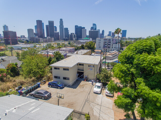 1223 W Court St in Los Angeles, CA - Building Photo - Building Photo