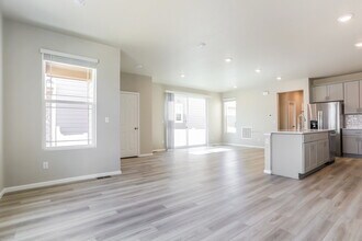 5130 Bittercress Rd in Brighton, CO - Foto de edificio - Building Photo