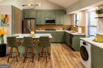 1668 N Druid Hills Rd NE in Atlanta, GA - Building Photo - Building Photo