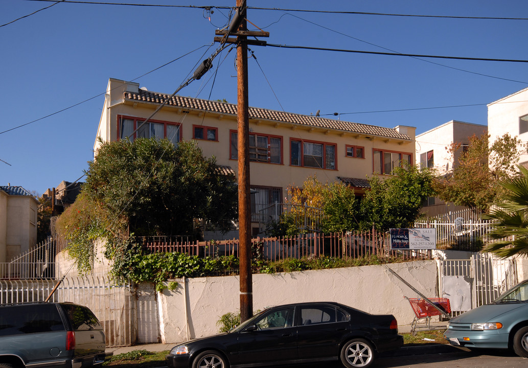 1524 Crown Hill Ave in Los Angeles, CA - Building Photo