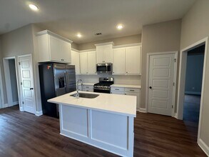 110 Madisonville Dr in Canton, MS - Building Photo - Building Photo