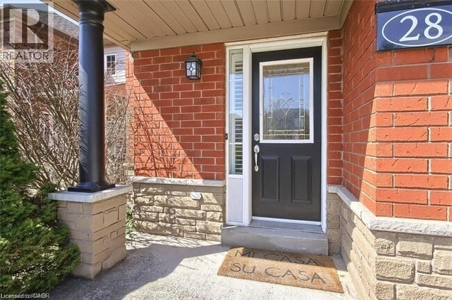 28 Stevenson St in Hamilton, ON - Building Photo - Building Photo