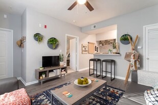 Cadence at Southern in Baton Rouge, LA - Building Photo