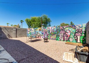 1558 W 5th St, Unit 2 in Tempe, AZ - Foto de edificio - Building Photo